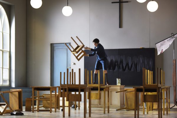 L’Enfant et les sortilèges
Wiederaufnahmeprobe 17.1.2018
Opernhaus Zürich

Musikalische Leitung Pavel Baleff
Inszenierung Jan Eßinger 
Bühnenbild Sonja Füsti 
Kostüme Jeannette Seiler 
Lichtgestaltung Hans-Rudolf Kunz 
Choreinstudierung Ernst Raffelsberger 
Dramaturgie Kathrin Brunner

L’Enfant Deniz Uzun
Maman Paula Murrihy
La Bergère / La Chouette / La Chauve-Souris / Une Pastourelle Hamida Kristoffersen
Le Feu / La Princesse / Le Rossignol Sen Guo
La Tasse Chinoise / La Libellule Irène Friedli
La Chatte / L’Ecureuil / Un Pâtre Gemma Ni Bhriain
L’Horloge / Le Chat Dmytro Kalmuchyn
Le Petit Vieillard / La Rainette François Piolino
La Théière Spencer Lang
Le Fauteuil / L’Arbre Ildo Song
Musikkollegium Winterthur
SoprAlti der Oper Zürich
Zusatzchor der Oper Zürich
Chorzuzüger